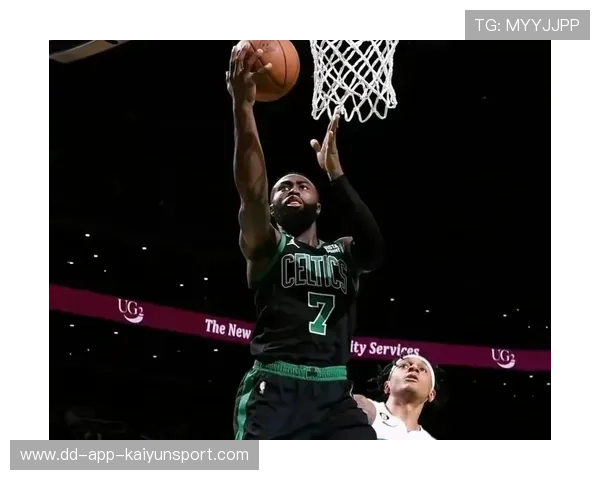 魔术对抗全崩塌！三节输 23 分全队被凯尔特人压着打