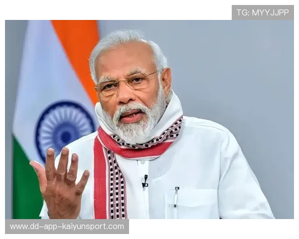 印度投球手太准了，每一球都带威胁，印度球迷