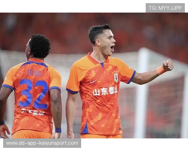 泰山队中场传控改善进攻组织趋于成熟，泰山队中锋